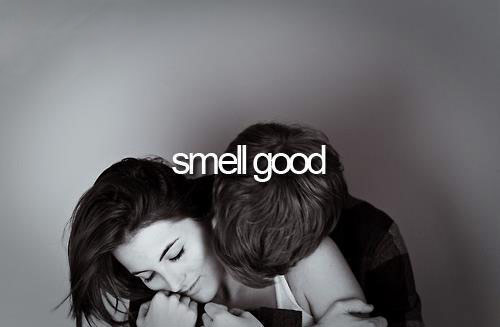 girls-how-smell-good
