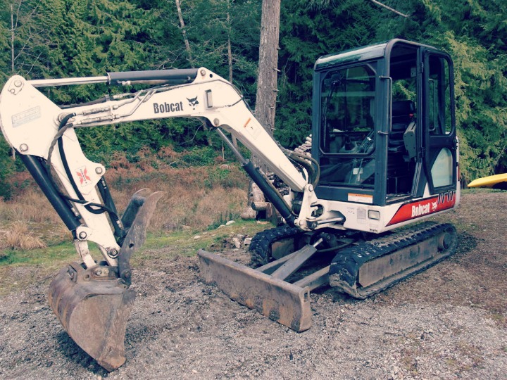 What-To-Consider-When-Buying-a-Mini-Excavator.jpg