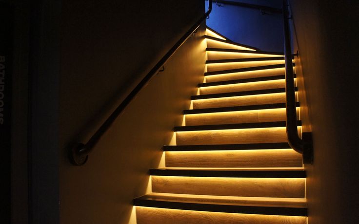 strip-light-stairs