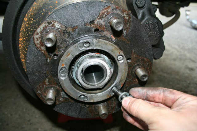 rear wheel hub bearing