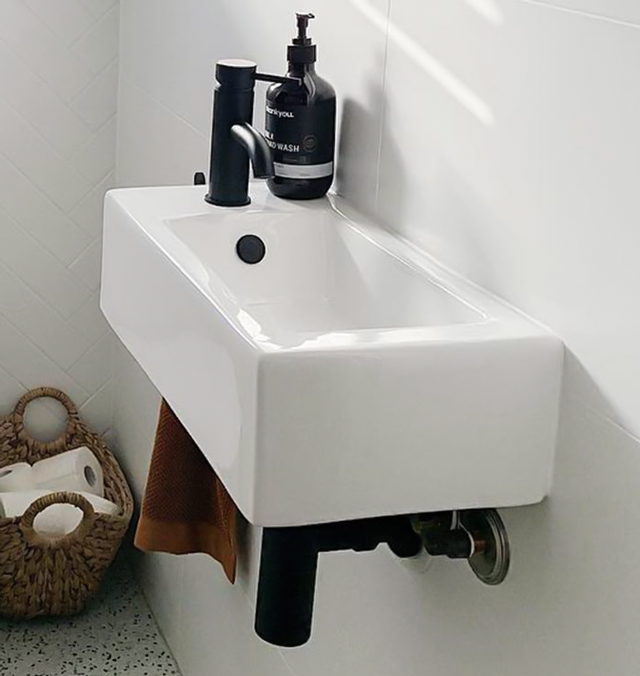 faucet bathroom sink