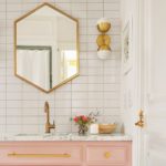 bathroom-look-with-wooden-mirrors
