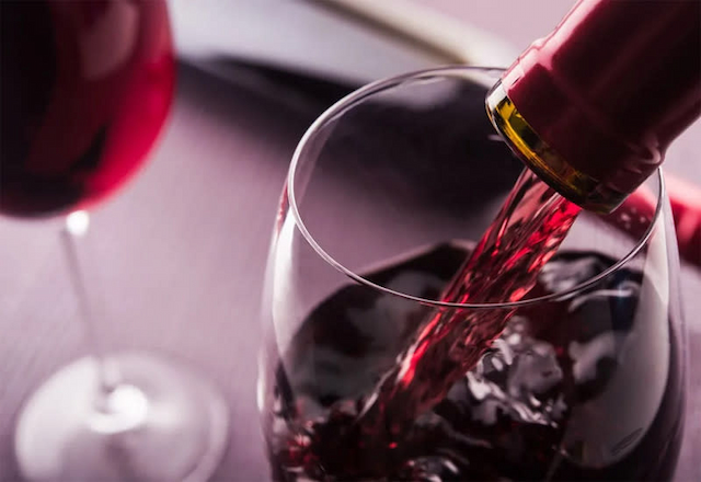 deep-red-shiraz-wine