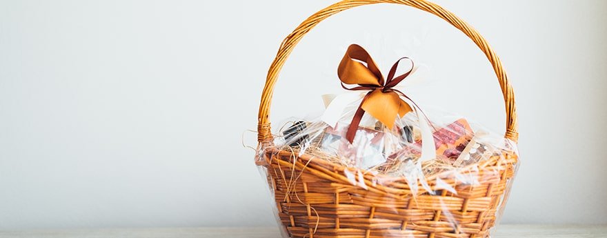 beautifully arranged gift hamper