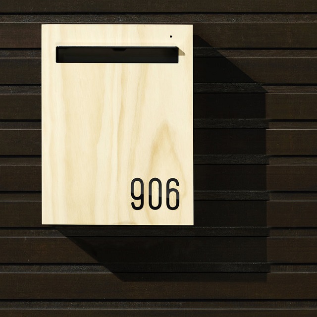 Custom letterbox