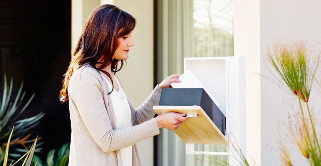 Custom letterbox design