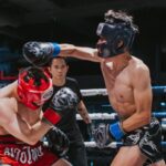 boxer dodging a uppercut
