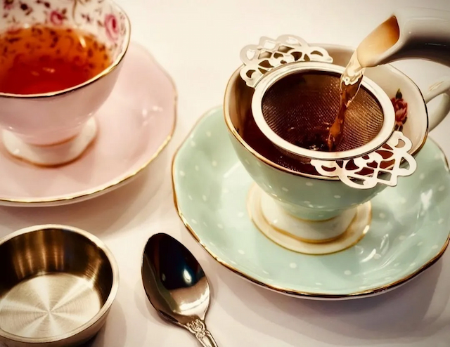 tea-strainer-with-dish