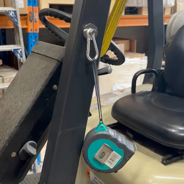 Magnetic hook usage