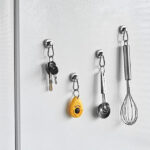 Magnetic hooks
